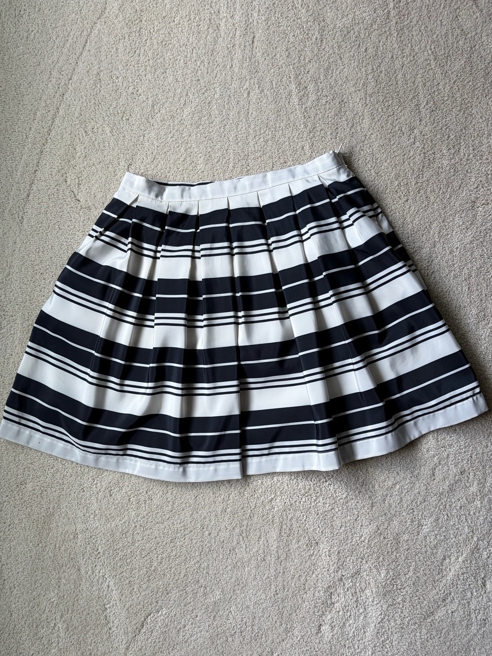 Jack Navy & White Striped Skirt | Size 6 | Pleated | Pockets
